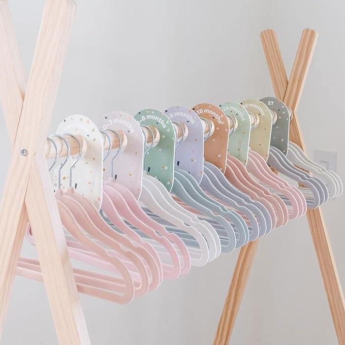3 Sprouts Velvet Baby Hangers - Non-Slip Hanger for Infant, Toddler, Baby Clothes - Closet Kids Hangers with Slim Design, Nordic Colors, Pack of 30 - Pink