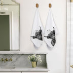 Funny Highland Cow Hand Towels, Highland Cow Bathroom Decor, Rustic Farmhouse Western Farm Animal Decorative Hand Towels for Bathroom Decor, 16x24 Inch Set of 2