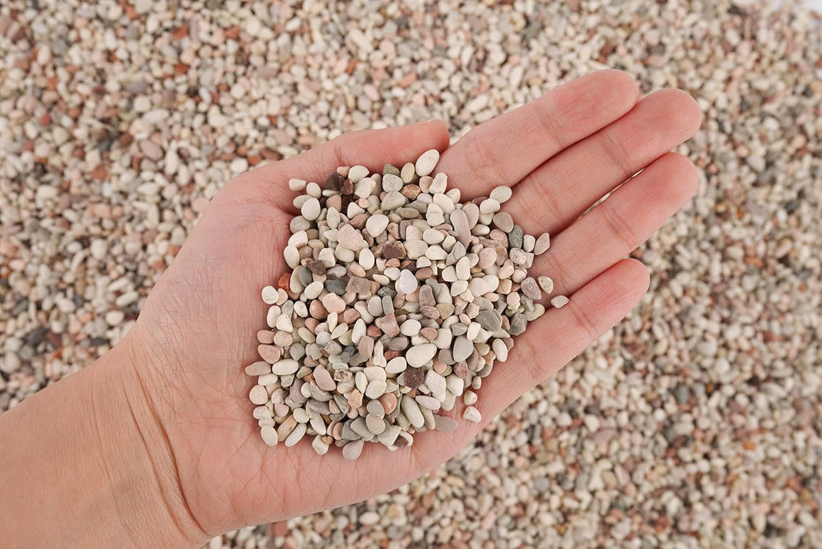 LANDEN Betanu Aquascape Sand for Aquarium Landscape, Natural Cosmetic Gravel, Granite Sand, Fish Tank Decorative Sand, Coarse Sand for Plants, Small Pea Gravel, Light Colored Gravel 3-5mm 2L (7lbs)