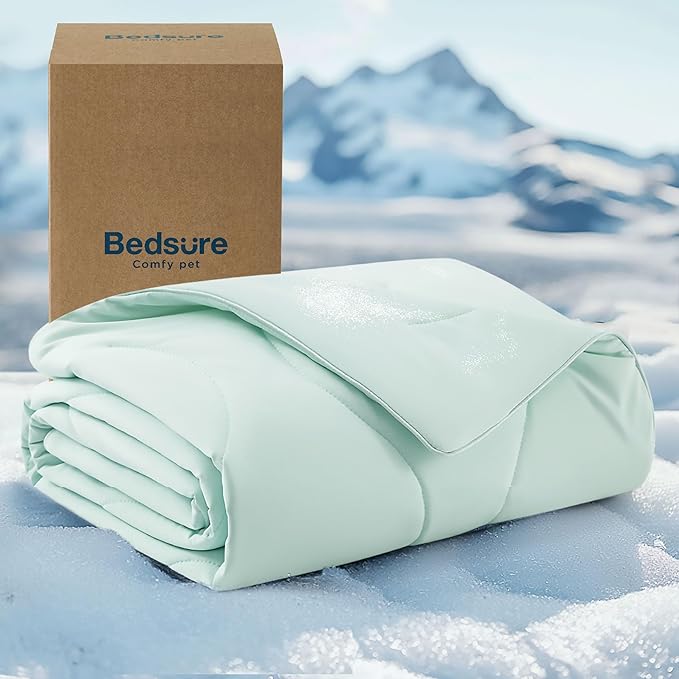Bedsure Premium Cooling Blanket for Medium Dog - Q-MAX>0.5, Breathable Summer Washable Cold Pet Throw Blanket, Soft Durable Self Cooling Cat Mat for Hot Weather, Turquoise Green, 30x40